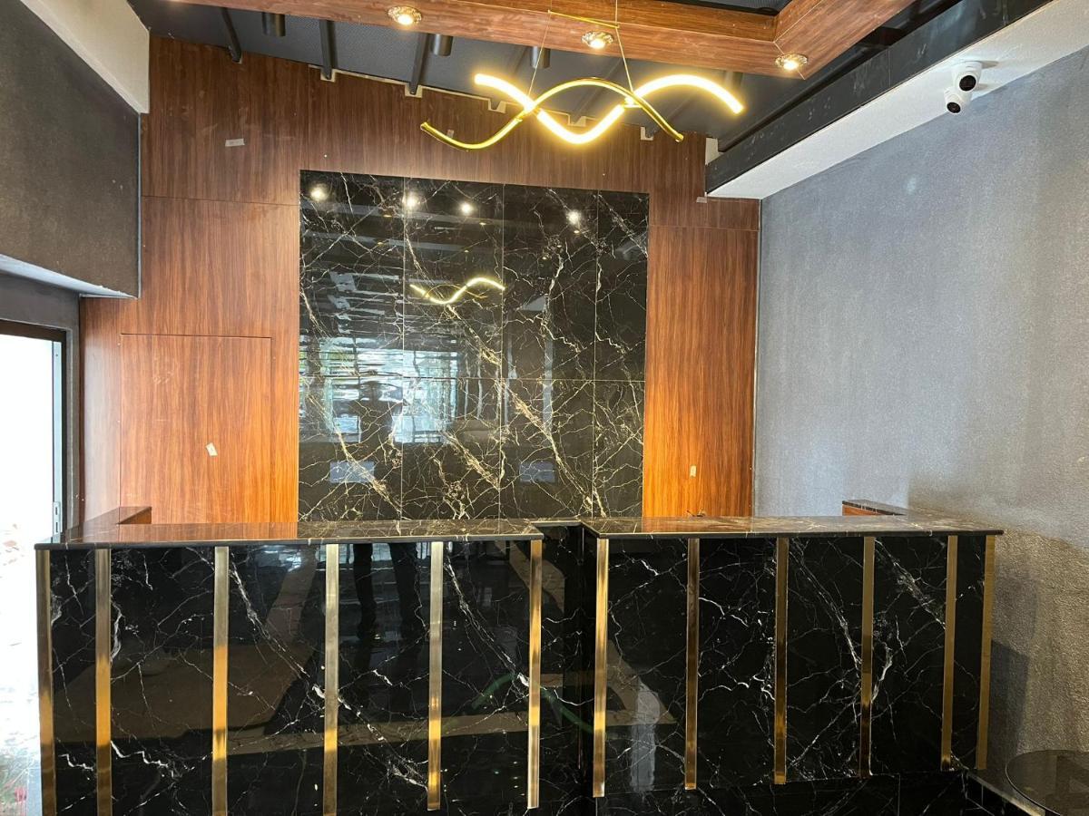 Istanblu Hotel Atasehir อิสตันบูล ภายนอก รูปภาพ