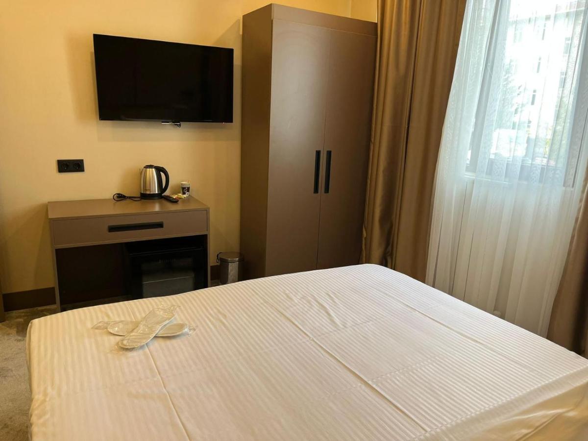 Istanblu Hotel Atasehir อิสตันบูล ภายนอก รูปภาพ