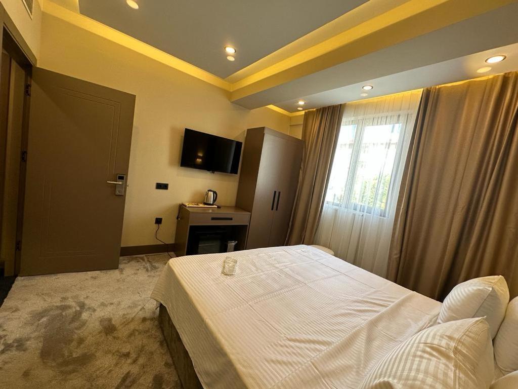 Istanblu Hotel Atasehir อิสตันบูล ภายนอก รูปภาพ