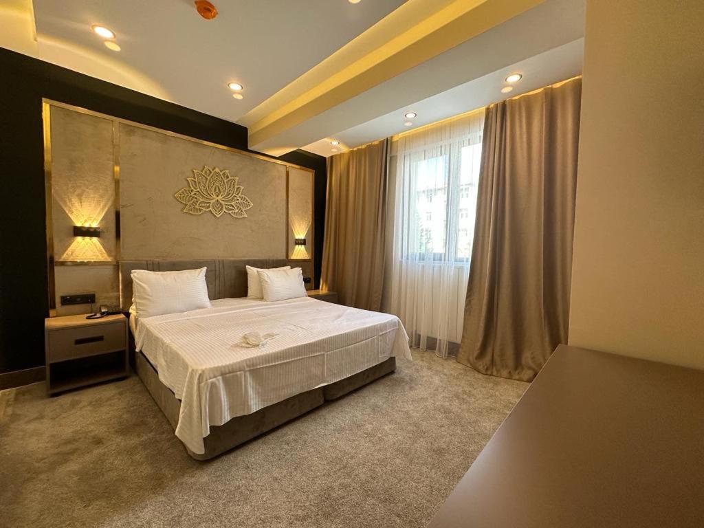 Istanblu Hotel Atasehir อิสตันบูล ภายนอก รูปภาพ